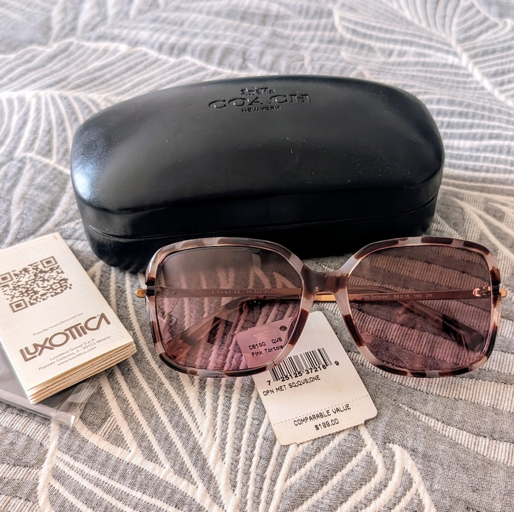 NWT COACH Women's Sunglasses (Authentic)